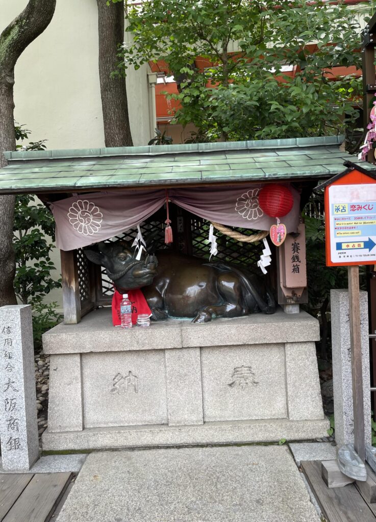 神牛(撫で牛)